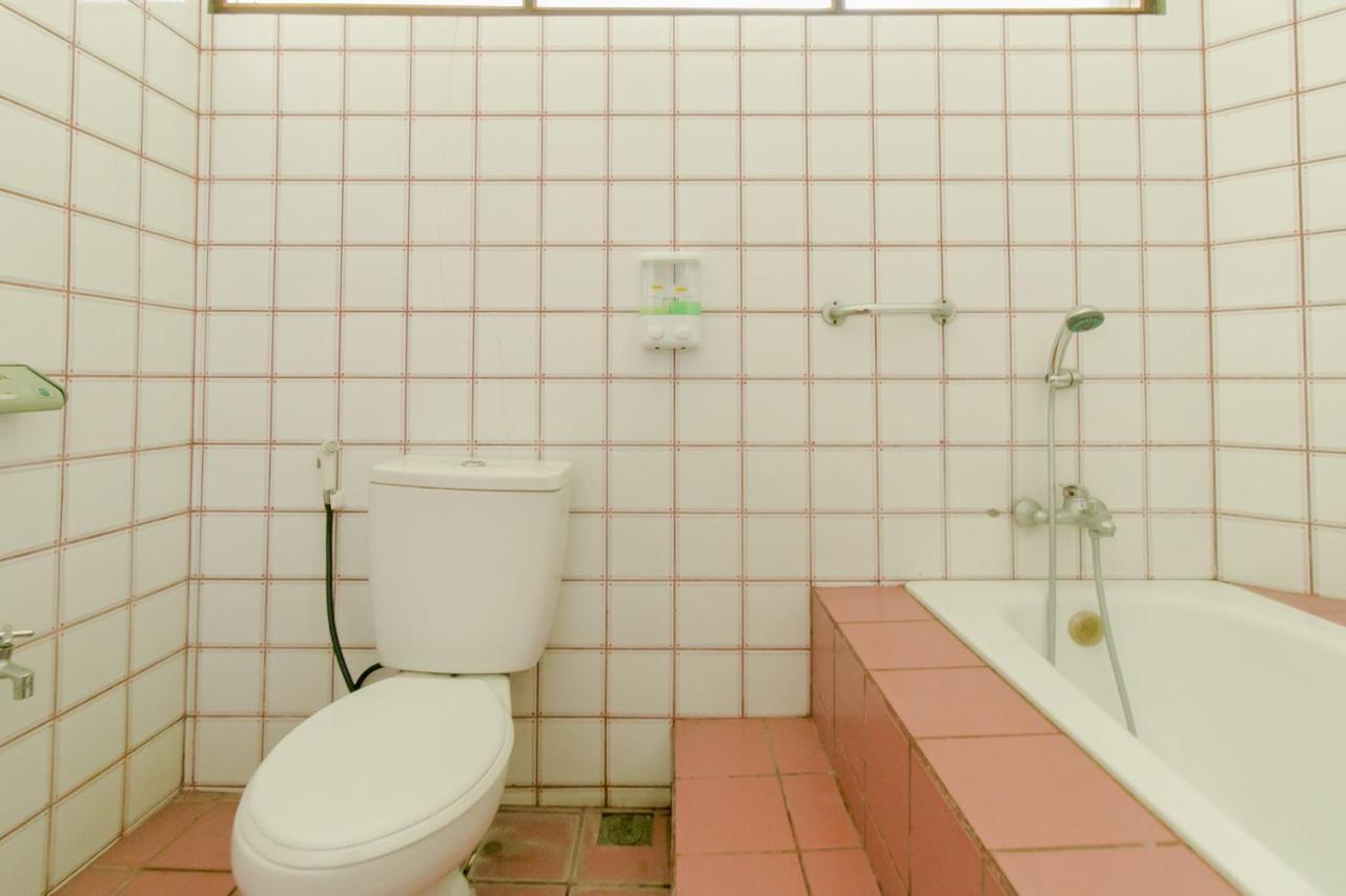 Oyo 1996 Koneng Hotel Cibodas Dış mekan fotoğraf